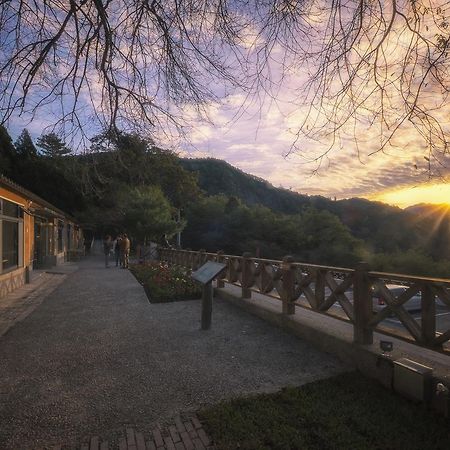 Guanwu Villa Tajan Kültér fotó
